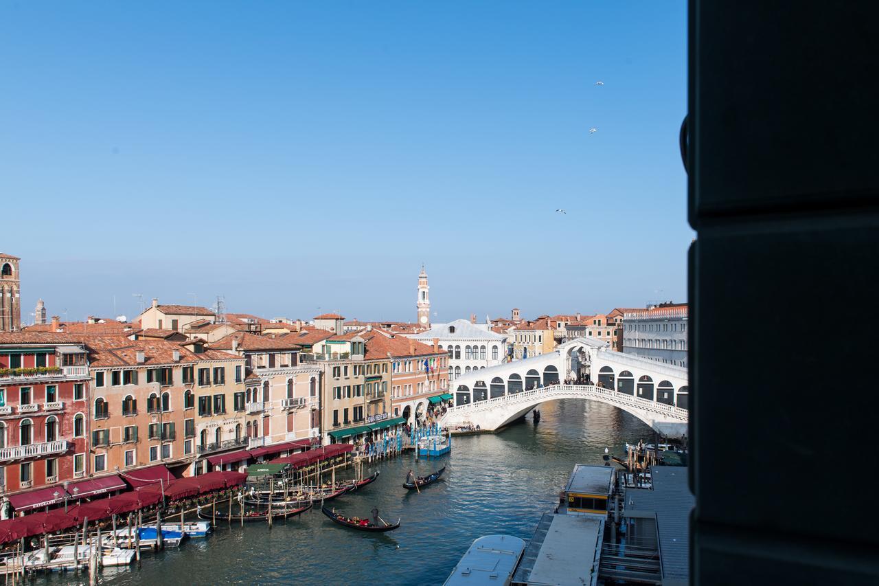 Suite Junior avec vue sur le Grand Canal/Pont du Rialto